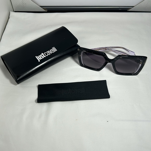 Just Cavalli Sunglasses - Picture 8 of 8